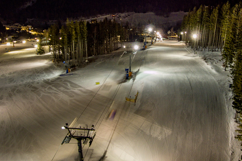 skikarlov-vererni-sjezdovka